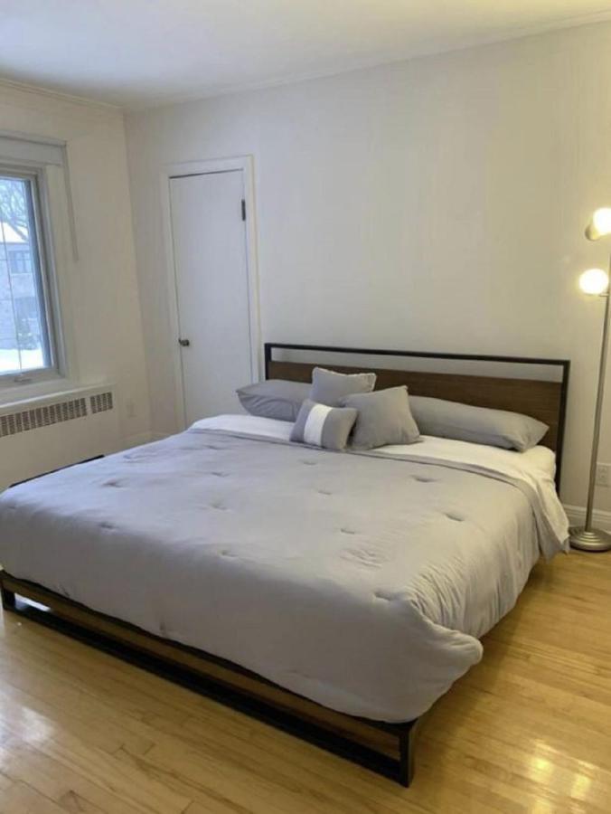 Free Parking, Beautiful 4 1/2- 2 Bedroom Apartment Монреаль Екстер'єр фото